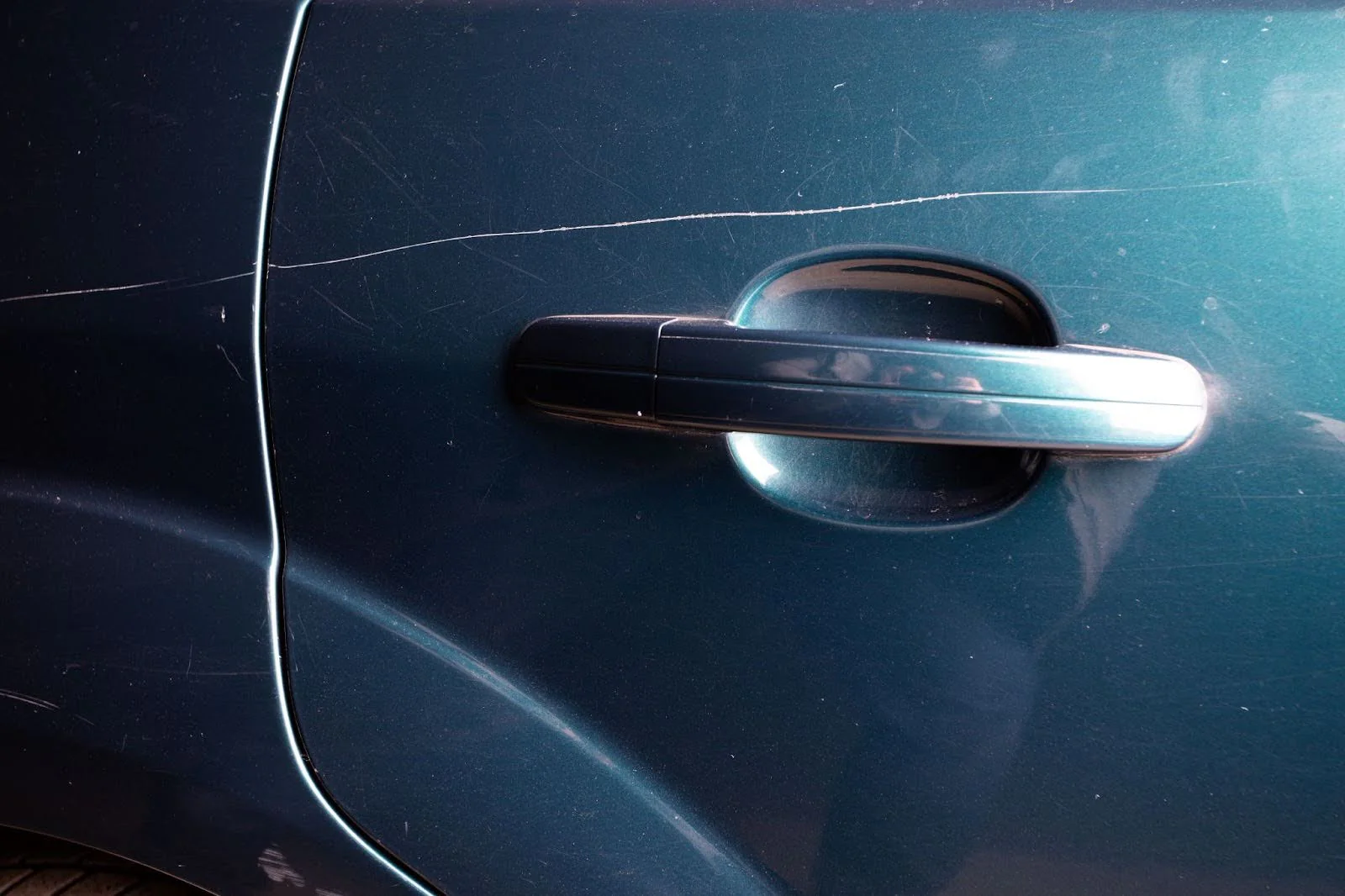 Çiziklerin kapatılması